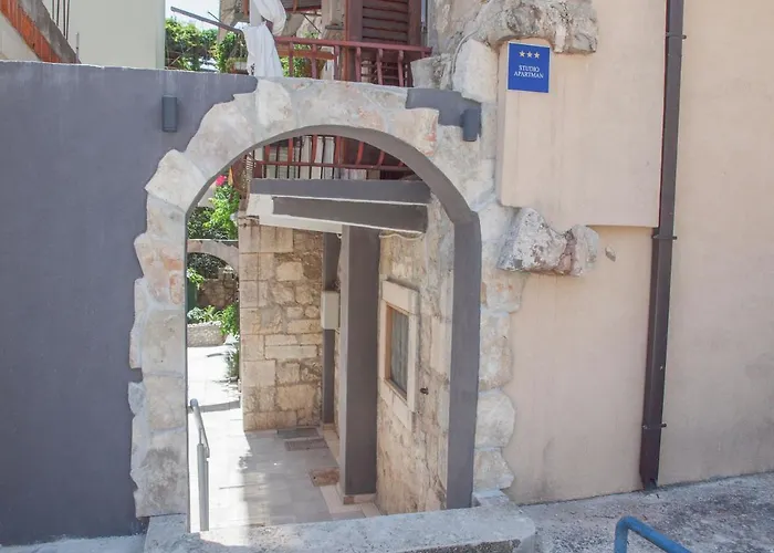 Lanterna Apartment Makarska