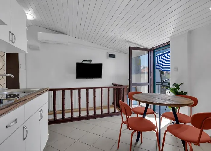 Apartment Lanterna *