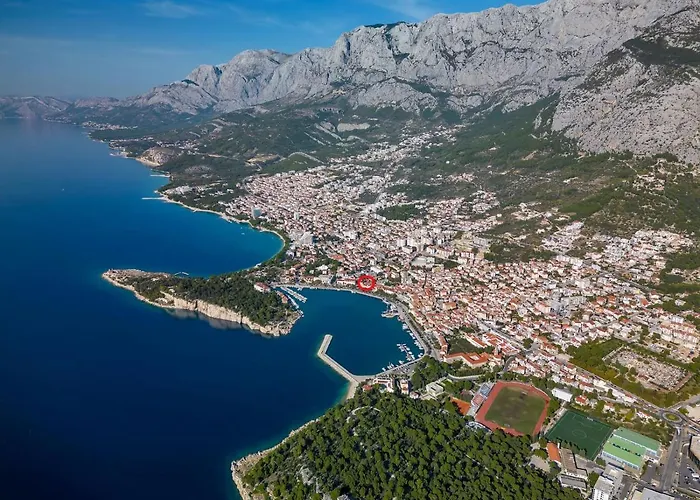 Lanterna Makarska